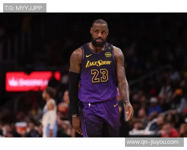 里夫斯砍下50分10板5助成湖人队史第三人上一个成就者为科比